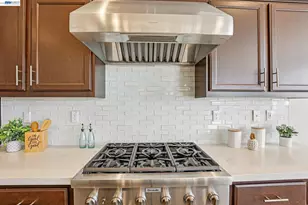 28719 Vista Grande Dr, Hayward, CA 94544 - Photo 13