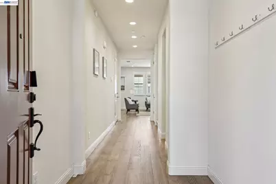 28719 Vista Grande Dr, Hayward, CA 94544 - Photo 3