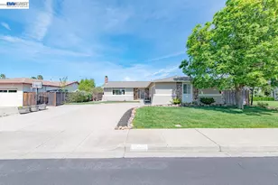 1184 Crystal Cir, Livermore, CA 94550 - Photo 1