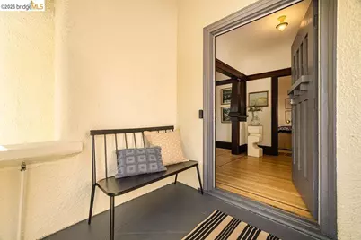 970 39th St, Oakland, CA 94608 - Photo 7