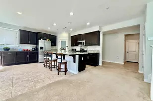 307 Birmingham Ct, Fairfield, CA 94534 - Photo 3