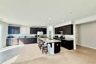 307 Birmingham Ct, Fairfield, CA 94534 - Photo 5