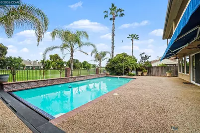 5666 Oakmont Ct, Discovery Bay, CA 94505 - Photo 41