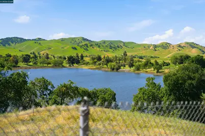 4101 Royal Links Cir, Antioch, CA 94509 - Photo 51