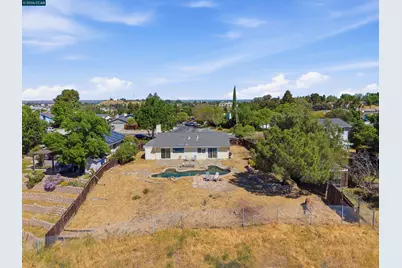 4101 Royal Links Cir, Antioch, CA 94509 - Photo 41