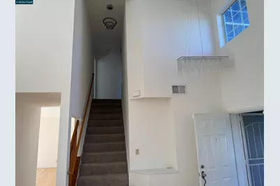 2268 Oak Hills Dr, Pittsburg, CA 94565 - Photo 9