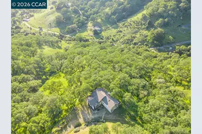 98 Oak Springs Dr, Napa, CA 94558 - Photo 5