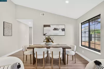 2413 Christian Ct, Pinole, CA 94564 - Photo 11