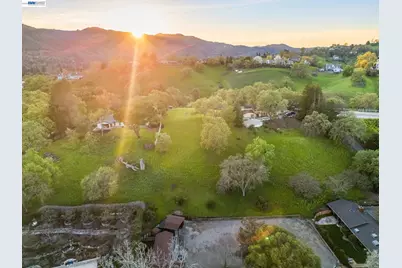 3 Ohlson Ln, Danville, CA 94526 - Photo 9