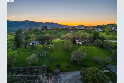3 Ohlson Ln, Danville, CA 94526 - Photo 11
