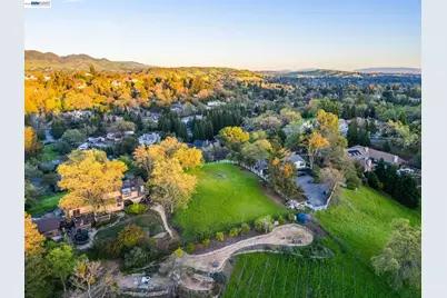 3 Ohlson Ln, Danville, CA 94526 - Photo 9