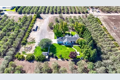 10638 Toews Ave, Le Grand (also Legrand), CA 95333 - Photo 33