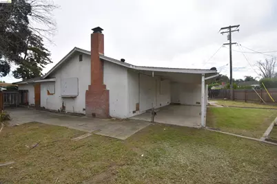 1013 Colonial Ct, Modesto, CA 95350 - Photo 29