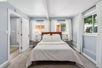 2328 Bartlett St, Oakland, CA 94601 - Photo 35