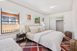 2328 Bartlett St, Oakland, CA 94601 - Photo 17