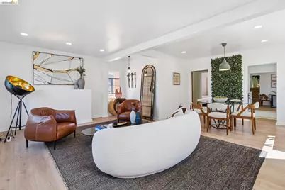 2328 Bartlett St, Oakland, CA 94601 - Photo 7