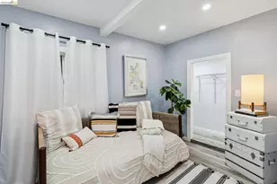 2328 Bartlett St, Oakland, CA 94601 - Photo 39