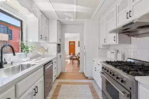 2328 Bartlett St, Oakland, CA 94601 - Photo 13