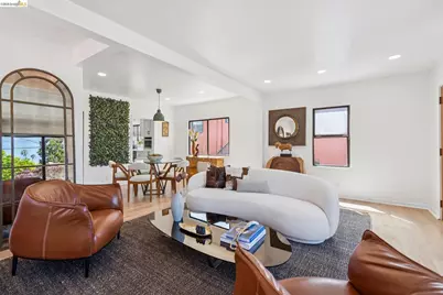 2328 Bartlett St, Oakland, CA 94601 - Photo 9