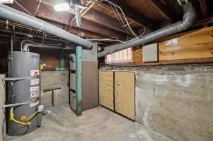 2328 Bartlett St, Oakland, CA 94601 - Photo 41