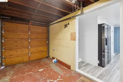 2328 Bartlett St, Oakland, CA 94601 - Photo 39