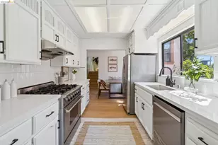 2328 Bartlett St, Oakland, CA 94601 - Photo 13