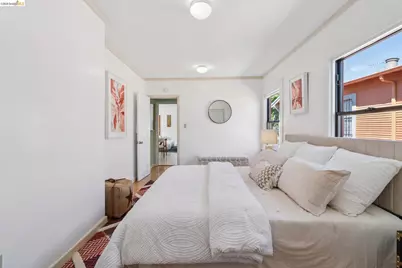 2328 Bartlett St, Oakland, CA 94601 - Photo 17