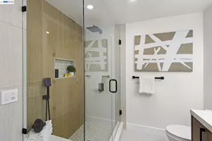 2772 Tice Creek Dr, Walnut Creek, CA 94595 - Photo 25