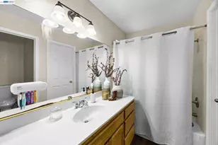 502 Chablis Way, Manteca, CA 95337 - Photo 19