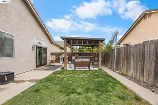 502 Chablis Way, Manteca, CA 95337 - Photo 27