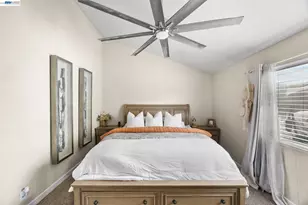 502 Chablis Way, Manteca, CA 95337 - Photo 17