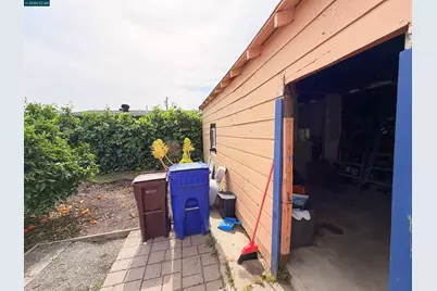 238 Fitzpatrick Rd, Oakland, CA 94603 - Photo 17