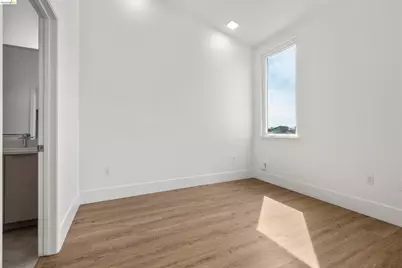 1545 32nd St #314, Oakland, CA 94608 - Photo 17