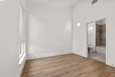 1545 32nd St #314, Oakland, CA 94608 - Photo 13