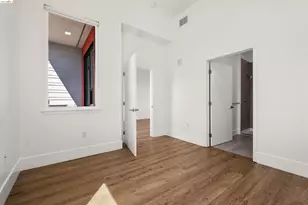 1545 32nd St, Oakland, CA 94608 - Photo 17