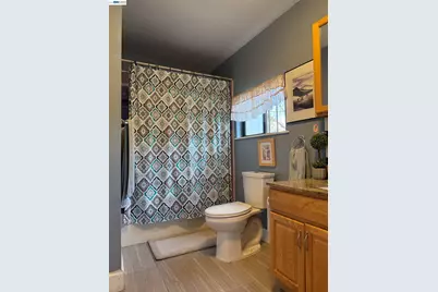 663 25th Street, Oakland, CA 94612 - Photo 17