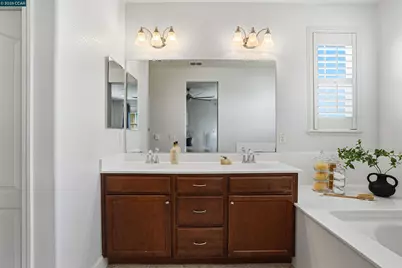 527 Falling Star Dr, Martinez, CA 94553 - Photo 29