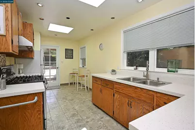 925 North Rd, Belmont, CA 94002 - Photo 13