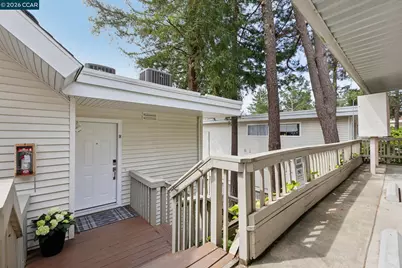 122 Ascot Ct #B, Moraga, CA 94556 - Photo 3