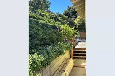 21671 Shady Spring Rd, Castro Valley, CA 94546 - Photo 25