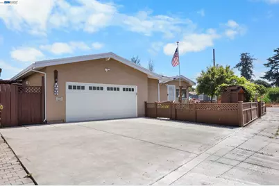 18286 Meekland Ave, Hayward, CA 94541 - Photo 1