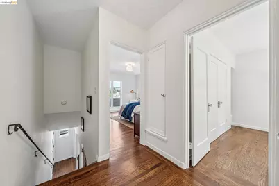 2306 Ivy Dr, Oakland, CA 94606 - Photo 23