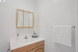 6 Invincible Ct, Alameda, CA 94501 - Photo 61
