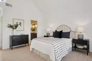 6 Invincible Ct, Alameda, CA 94501 - Photo 39