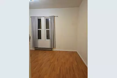 415 Foothill Blvd, Oakland, CA 94606 - Photo 3