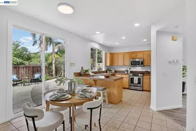 20044 Shadow Creek Cir, Castro Valley, CA 94552 - Photo 19