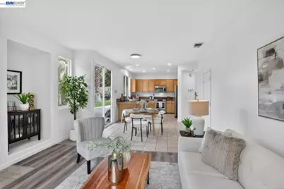 20044 Shadow Creek Cir, Castro Valley, CA 94552 - Photo 17