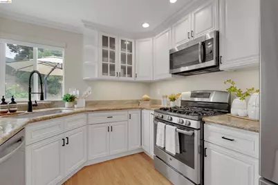 3991 Alta Vista Cir, Pittsburg, CA 94565 - Photo 15