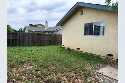 919 Javan Way, Suisun City, CA 94585 - Photo 17