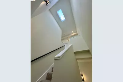 2401 San Pablo Ave, Oakland, CA 94607 - Photo 45